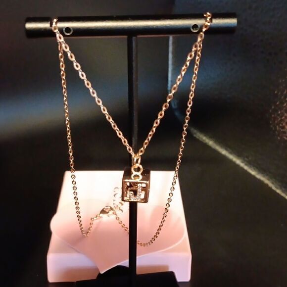 New Initial J Cube Pendant Rose Gold Necklace Dozzior New In Box - Picture 1 of 3